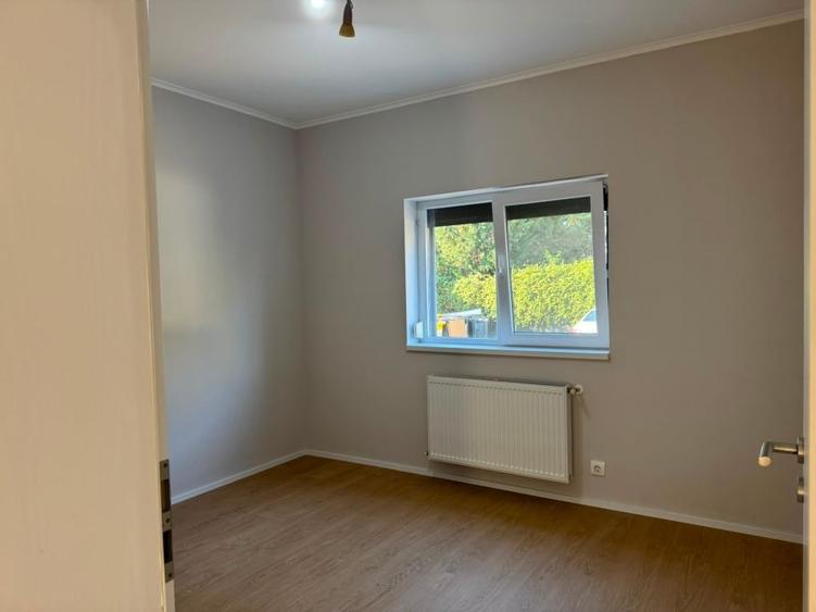 Apartament cu 3 camere decomandat în Giroc