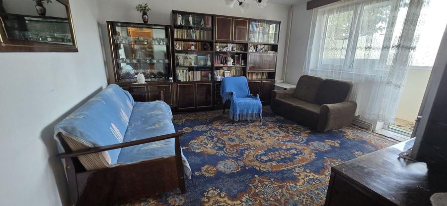 ETAJ 1, Micro 5 Targoviste , vanzare apartament 3 camere - 3