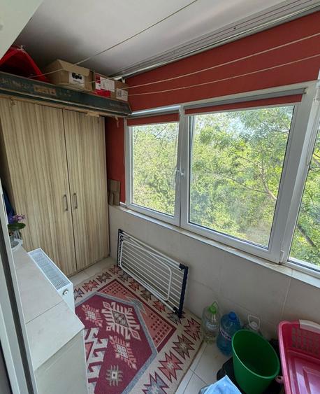 Apartament cu 3 camere decomandat în Brotăcei