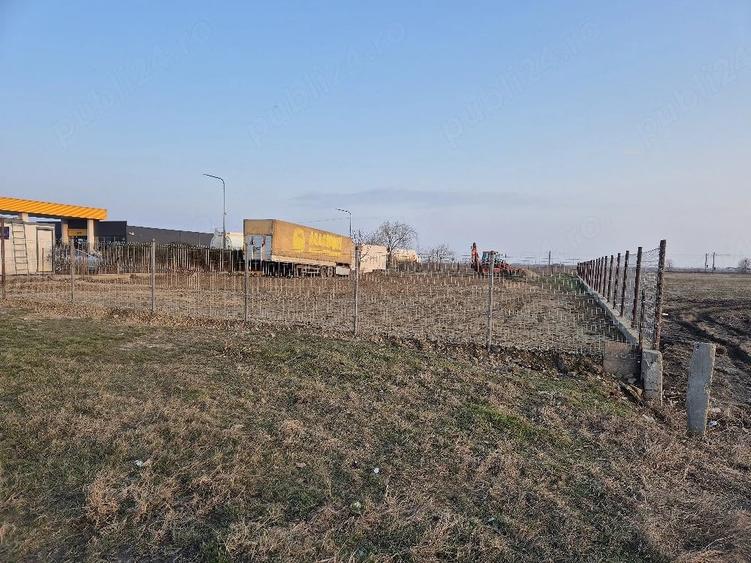 Teren de 5000 mp, în Central