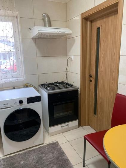Apartament cu 2 camere decomandat, mobilat în Exterior Est