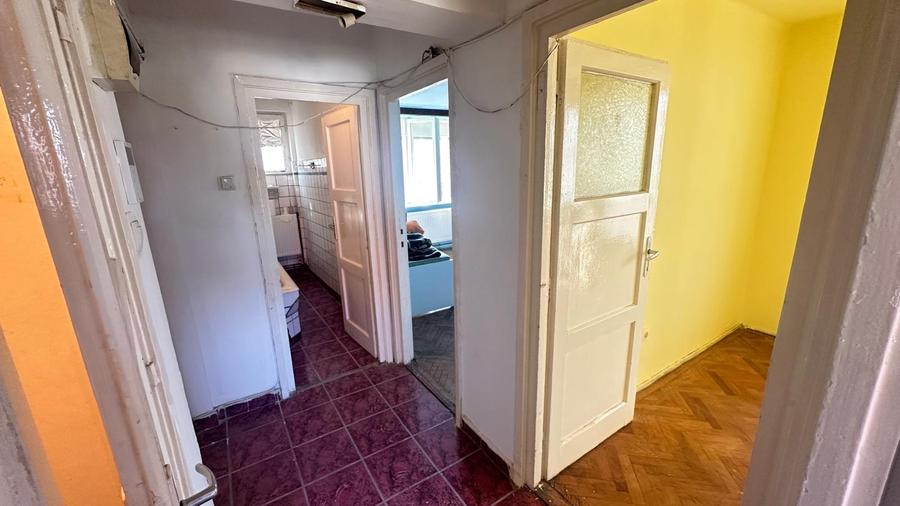 Apartament cu 2 camere decomandat în Elisabetin