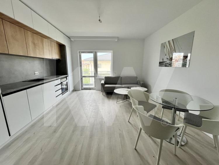 Apartament cu 3 camere semidecomandat în Șelimbăr