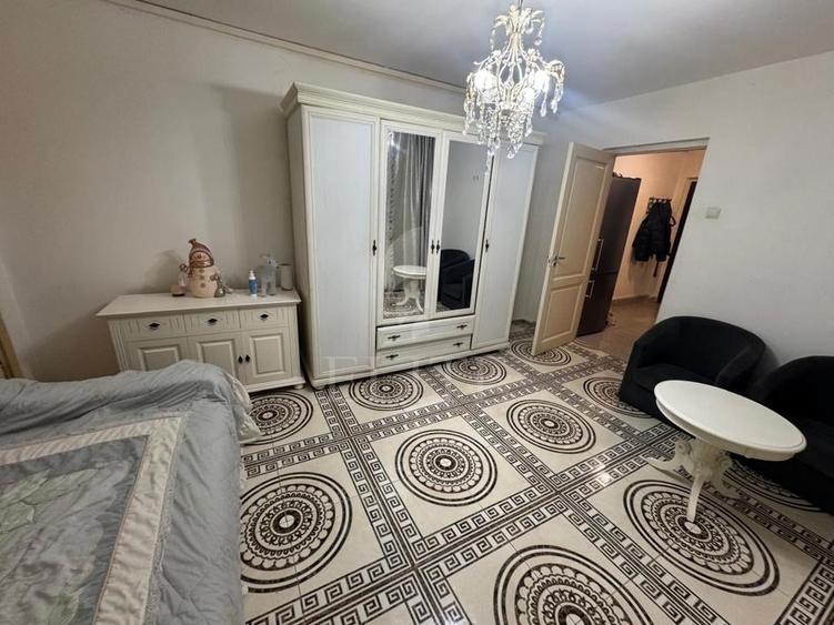Apartament cu 3 camere semidecomandat în Gheorgheni