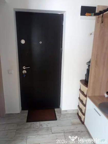 Apartament cu 2 camere decomandat în 1 Decembrie