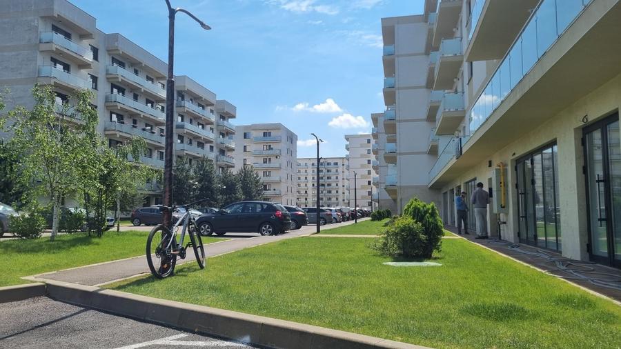 Apartament cu 2 camere semidecomandat în Bucium