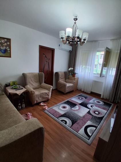 Vânzare Apartament 3 camere | Micro 6 – Strada Moldovei | Etaj 3/4 - 2