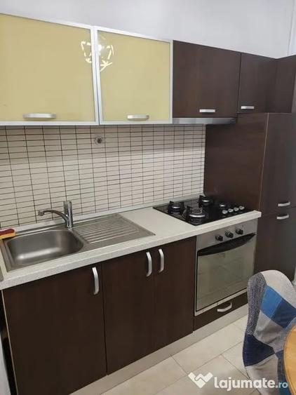 Apartament cu 2 camere decomandat în Vitan