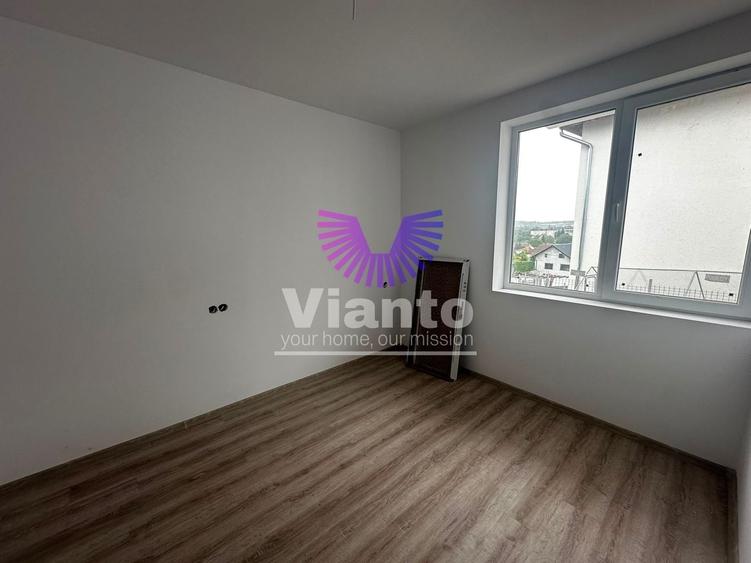 Duplex cu 5 camere cu Canalizare în Exterior Vest