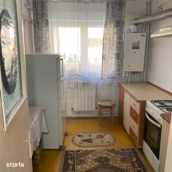 Apartament cu 3 camere decomandat în Burdujeni