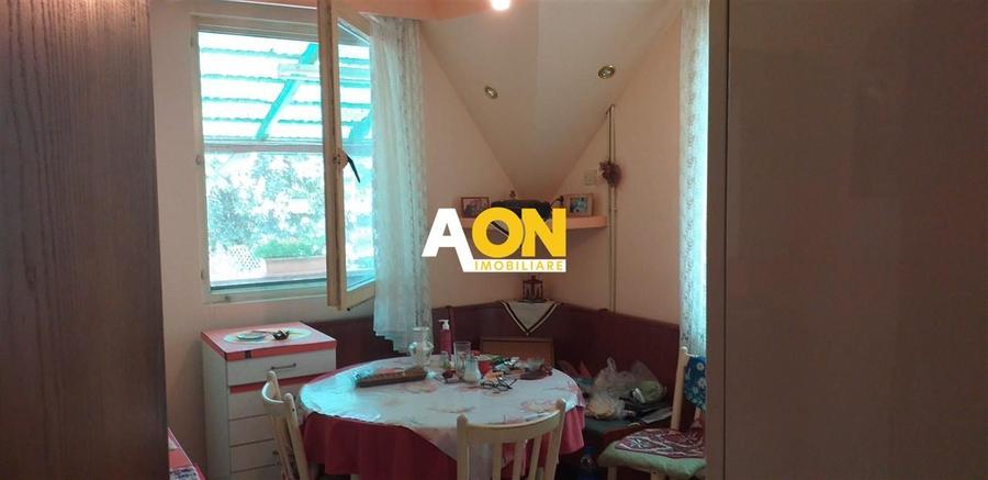 Casă individuală cu 3 camere cu Canalizare în Cetate