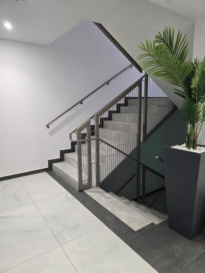 Apartament cu 2 camere semidecomandat în Barbu Văcărescu