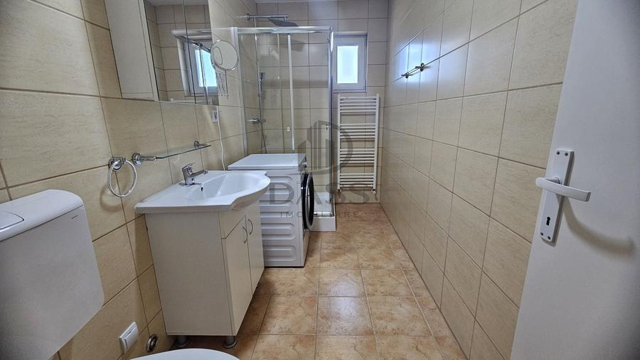 Apartament cu 6 camere decomandat, mobilat în Turnișor
