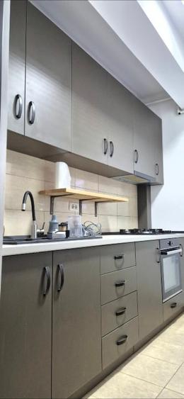 Apartament cu 3 camere decomandat, mobilat în 13 Septembrie
