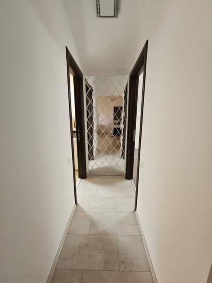 Apartament cu 2 camere semidecomandat, mobilat în Dămăroaia