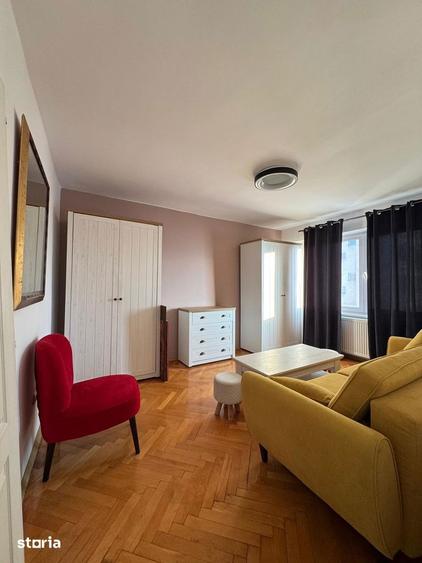 Apartament cu 3 camere în Tudor Vladimirescu