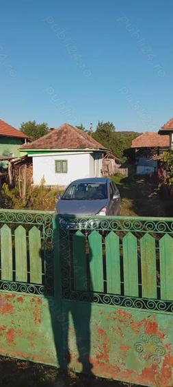 Casă cu 4 camere cu Teren 1000 Mp în Poienari (Poienarii de Argeș)