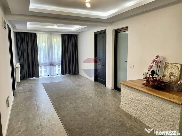 Casă cu 7 camere cu Teren 7661 Mp în Cheia