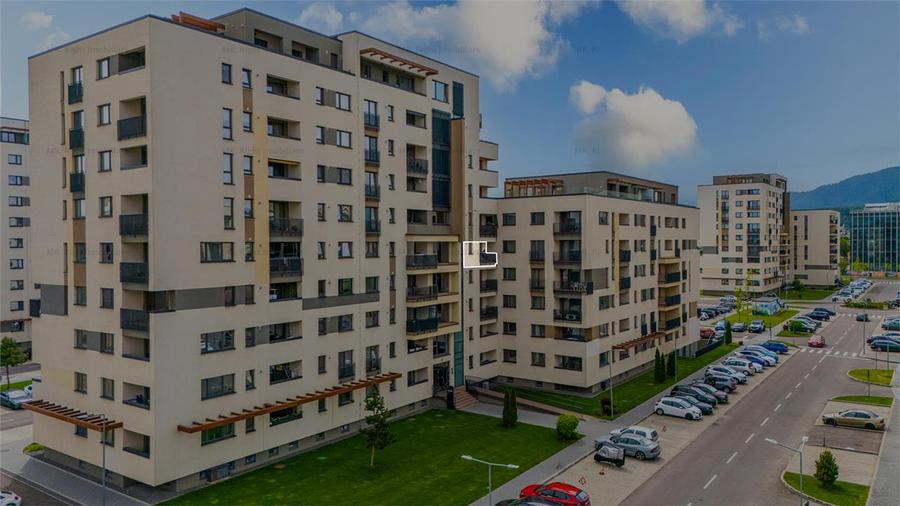 Apartament cu 2 camere decomandat, mobilat în Tractorul