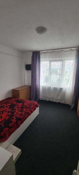 Apartament cu 3 camere decomandat în Orizont