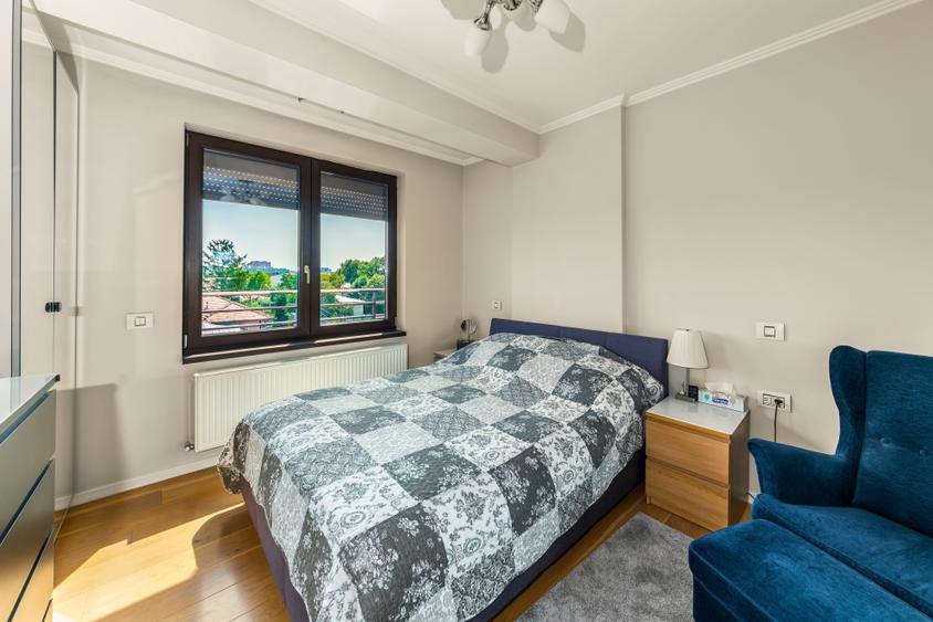 Apartament cu 5 camere decomandat, mobilat în Bucureștii Noi