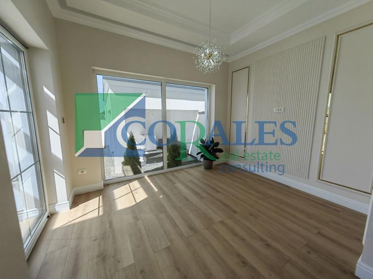 Duplex cu 4 camere cu Canalizare în Săcălaz