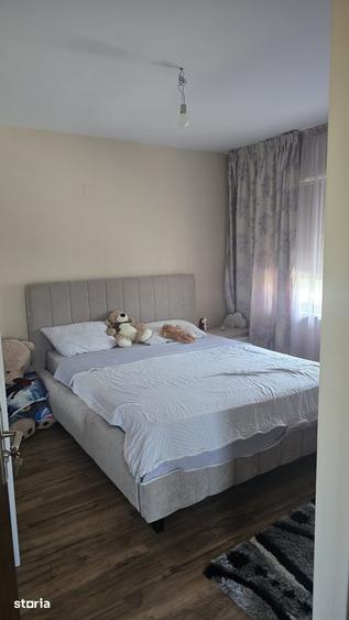 Casă cu 3 camere cu Teren 300 Mp în Pielești