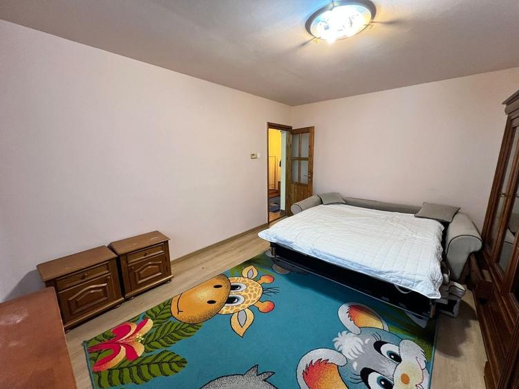 Apartament cu 3 camere decomandat, mobilat în Mărăști