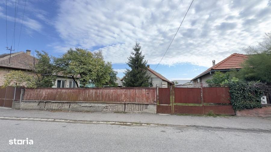 Casă cu 3 camere în Central