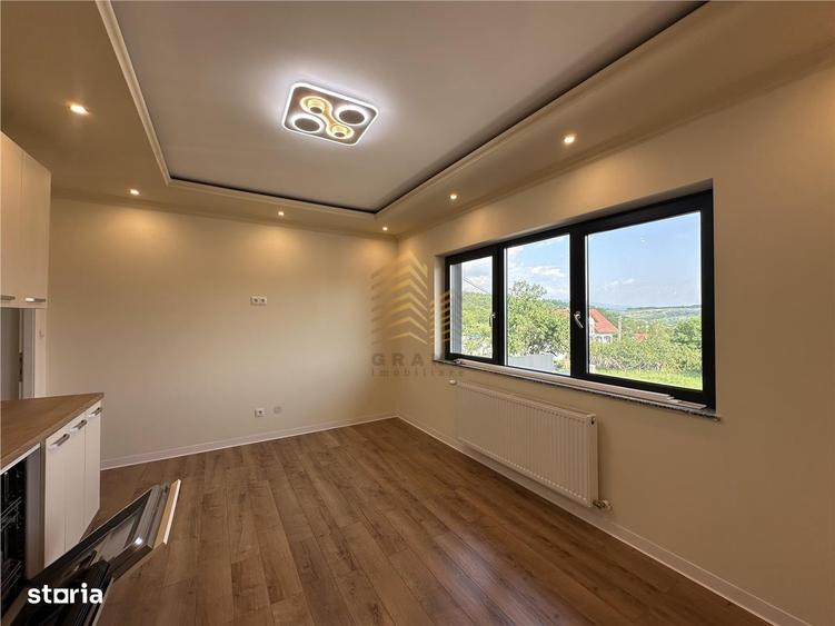 Casă cu 4 camere cu Teren 1000 Mp în Central