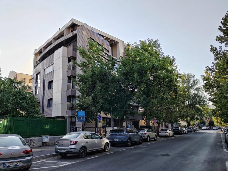 Birou, de 32 mp, în Polonă
