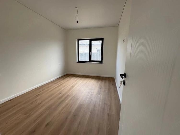 Locuinta premium! Casa single,4 camere,2 bai,teren 450mp,view superb! - 4