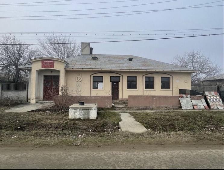 Casă cu 4 camere în Nămoloasa