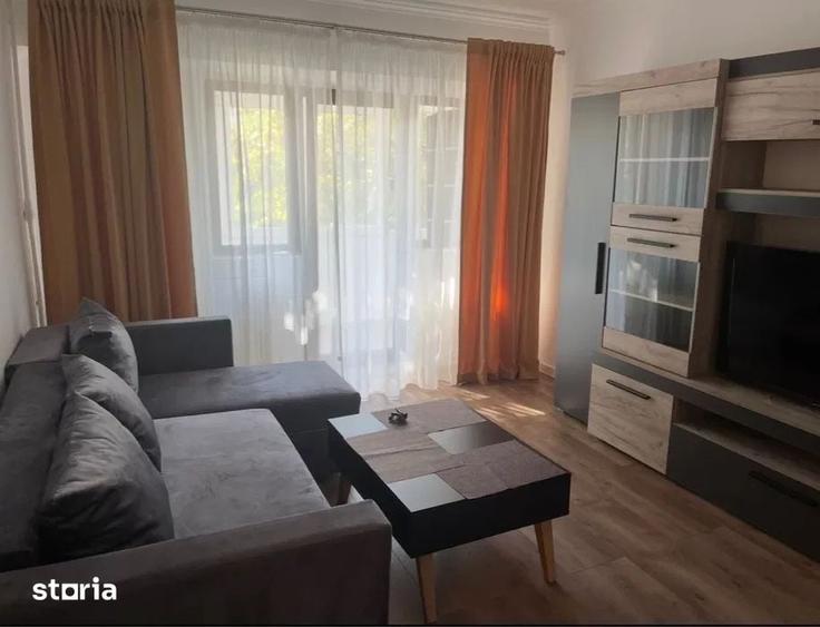 Apartament 3 camere decomandat, 2 bai, Tg. Cucu Podu de Fier, etaj - 1
