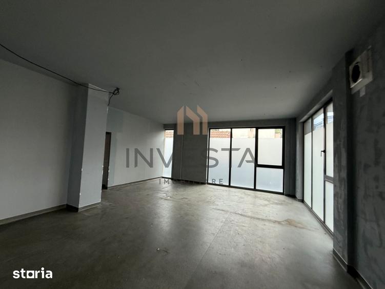 Spațiu comercial, de 89 mp, în Între Lacuri