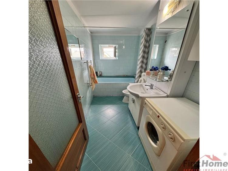 Apartament cu 3 camere decomandat, mobilat în Brăilei