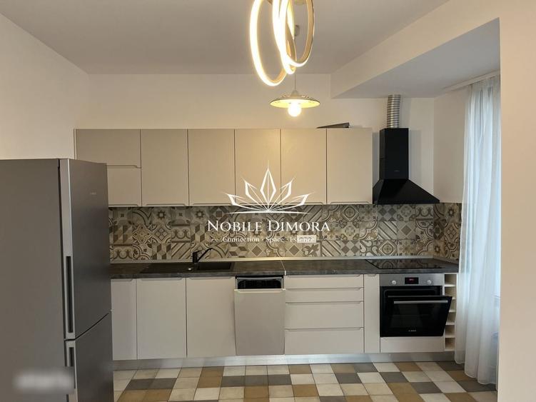 Apartament cu 3 camere semidecomandat, mobilat în Take Ionescu