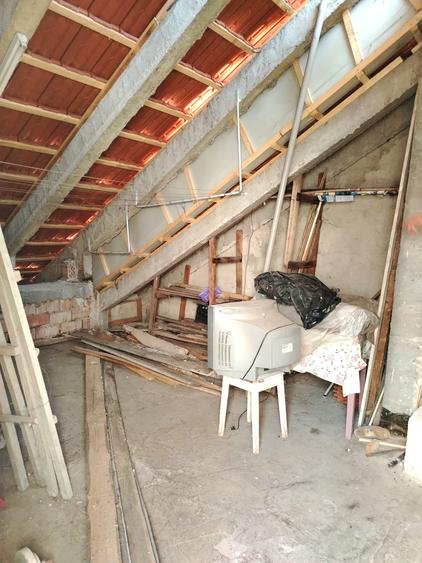 Apartament cu 3 camere decomandat în Vest
