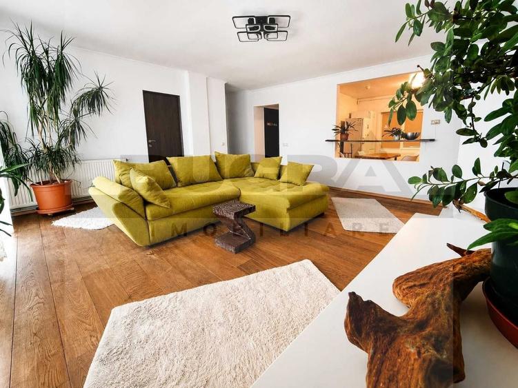 Apartament cu 4 camere decomandat în Între Lacuri