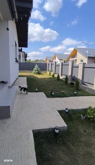 Casă cu 3 camere în Ciurbești