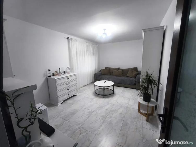 Casă cu 3 camere în Central