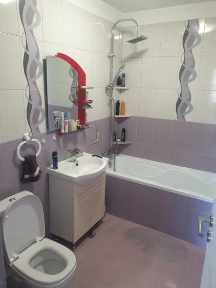 Apartament cu 2 camere decomandat în Florești