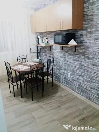 Apartament cu 2 camere semidecomandat în Ultracentral