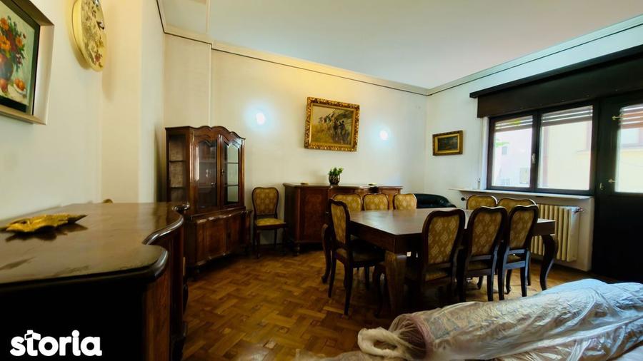 Casă cu 5 camere cu Teren 220 Mp în Ștefan cel Mare
