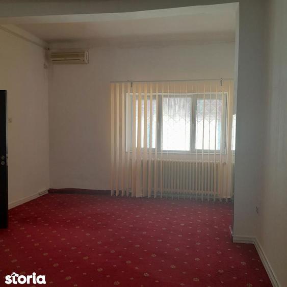 Casă cu 5 camere cu Canalizare în Muncii