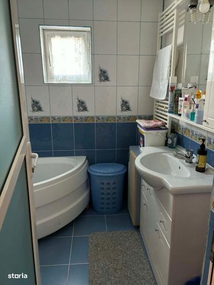 Casă cu 3 camere cu Teren 220 Mp în Central