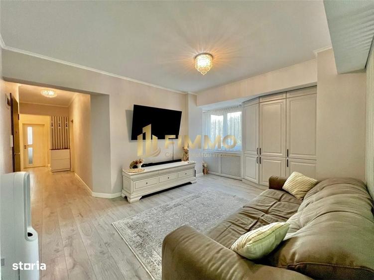 Apartament cu 3 camere semidecomandat în Paltin