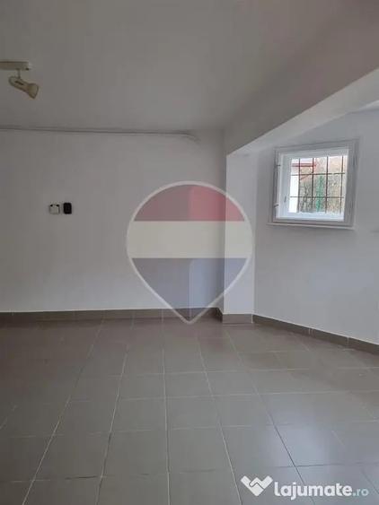 Casă cu 3 camere cu Teren 700 Mp în Zorilor