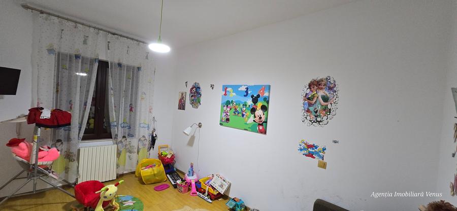 Casă individuală cu 5 camere cu Teren 750 Mp în Cătămărești-Deal