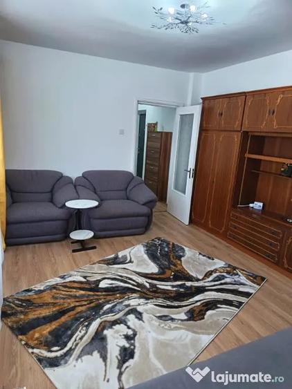Garsonieră decomandată în Central